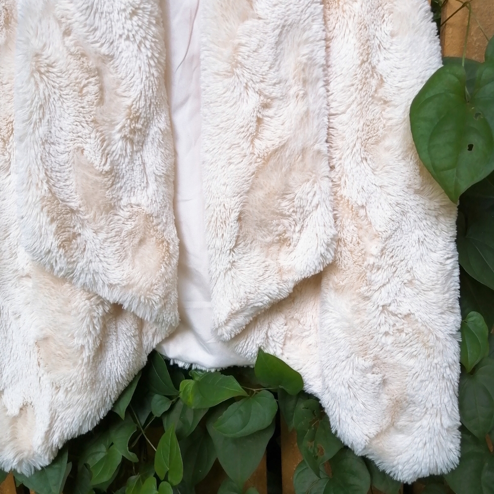 "Big Softy" Faux Fur Vest - Picture 3 of 6